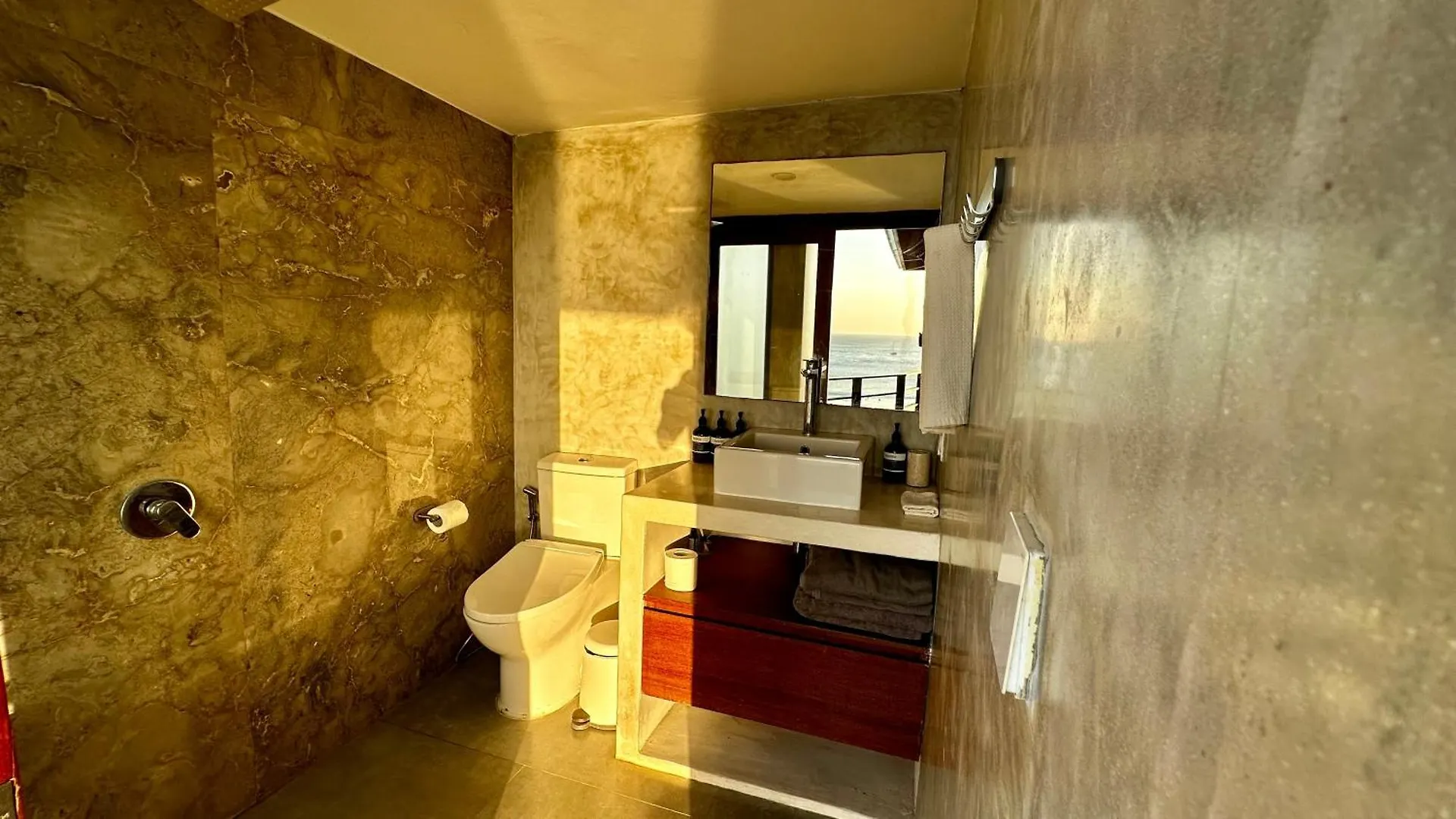 Bingin High Tide Villa Uluwatu